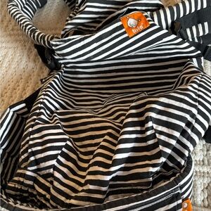Tula Monochrome Striped Carrier